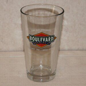 Vintage Boulevard Brewing Co. Beer Glass – Classic Pub Pint Glass